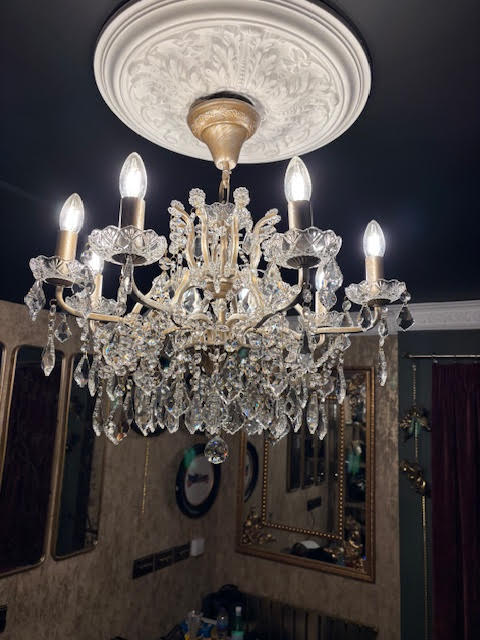 The Maison Dorée Chandelier In Brushed Gold 8 arm